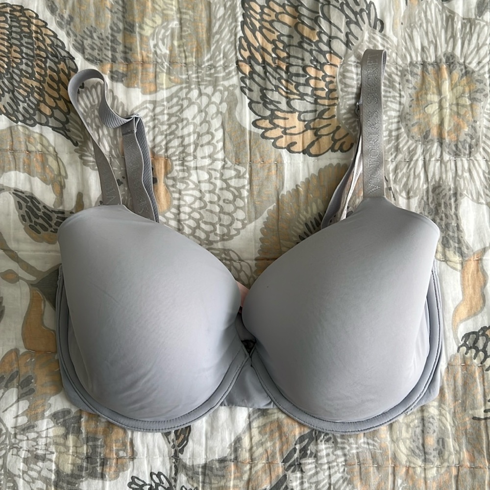 32DDD Victorias Secret Bra Lightly Lined